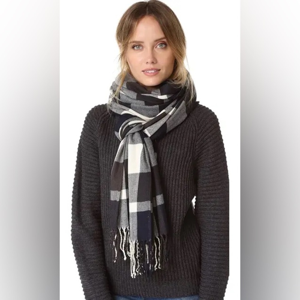 Plush Ultra Plaid Scarf NWT
